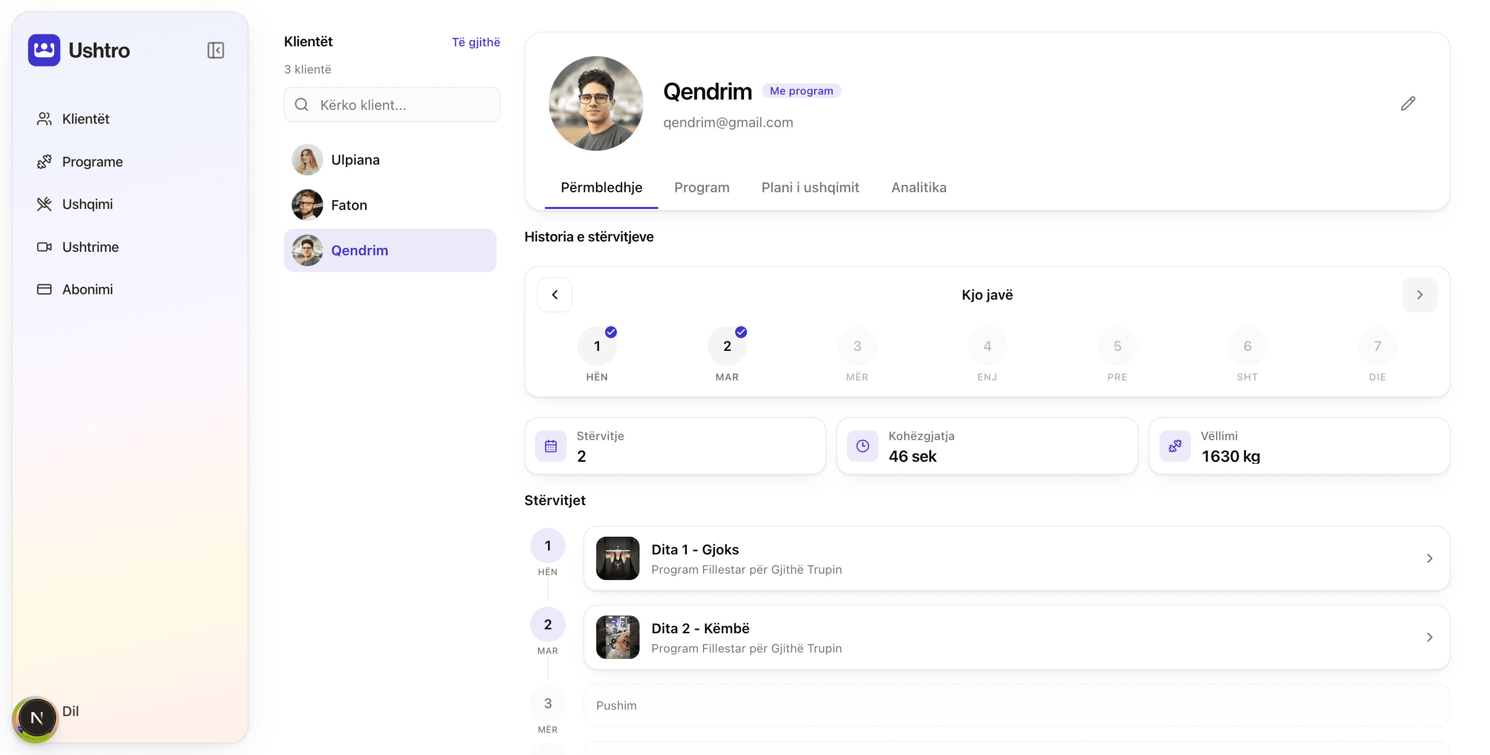 Paneli web i trajnerit: klientët dhe programet në një vend
